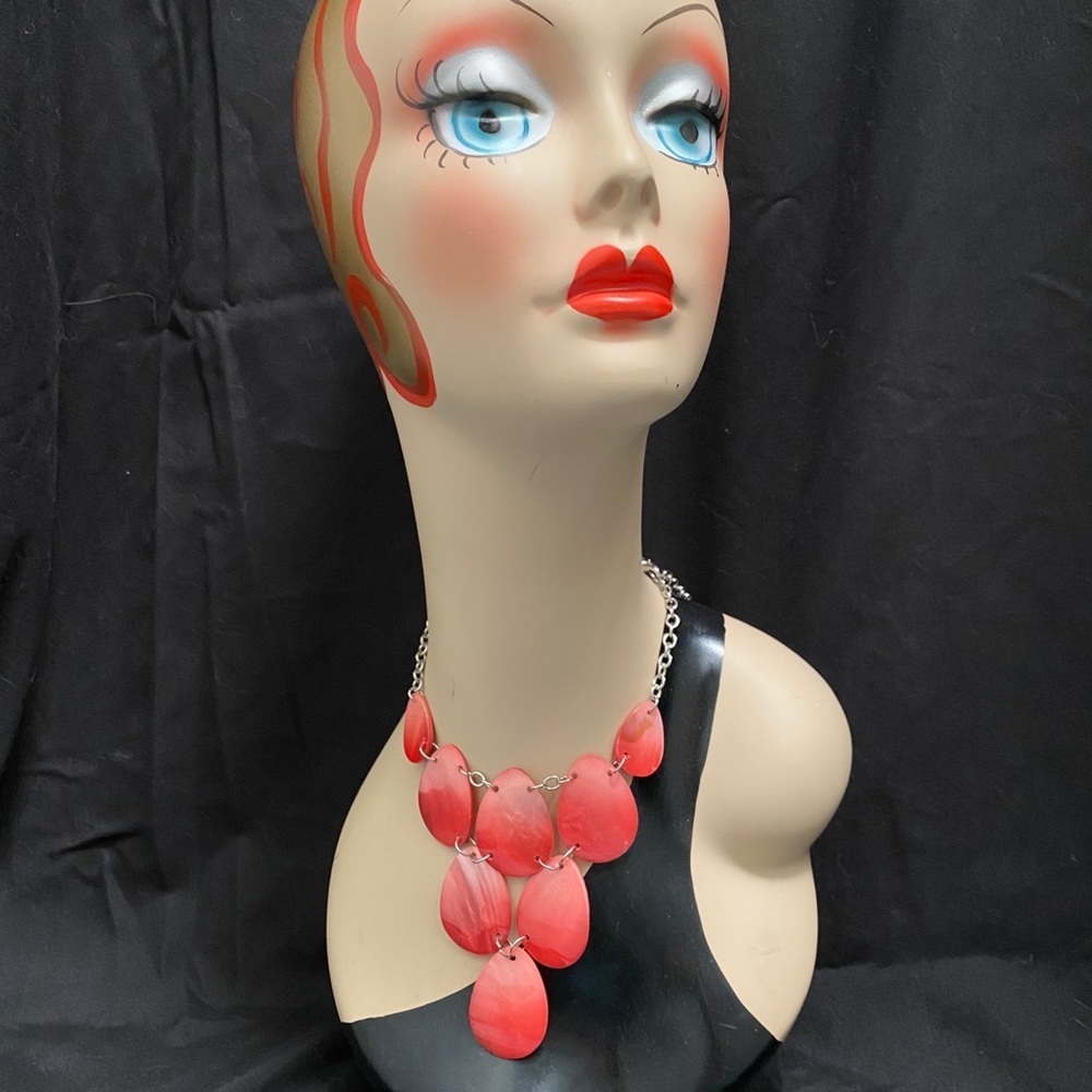Vintage watermelon teardrop shell bib necklace
